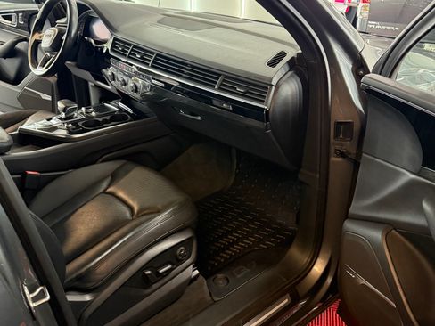 Used 2017 Audi Q7 3.0T Premium Plus w/ Premium Plus Package AWD/4WD image 22
