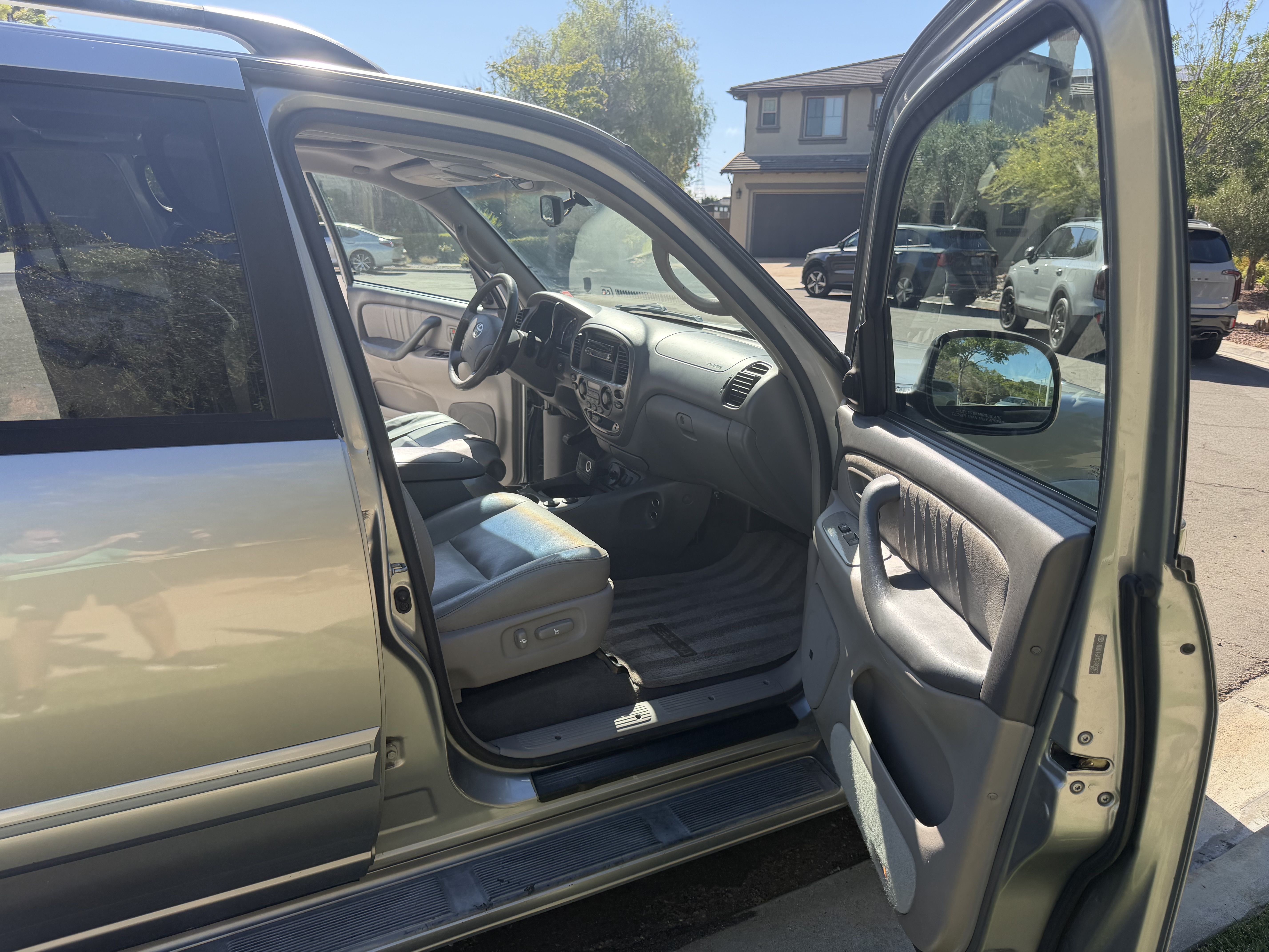 Used 2007 Toyota Sequoia Limited AWD/4WD image 12