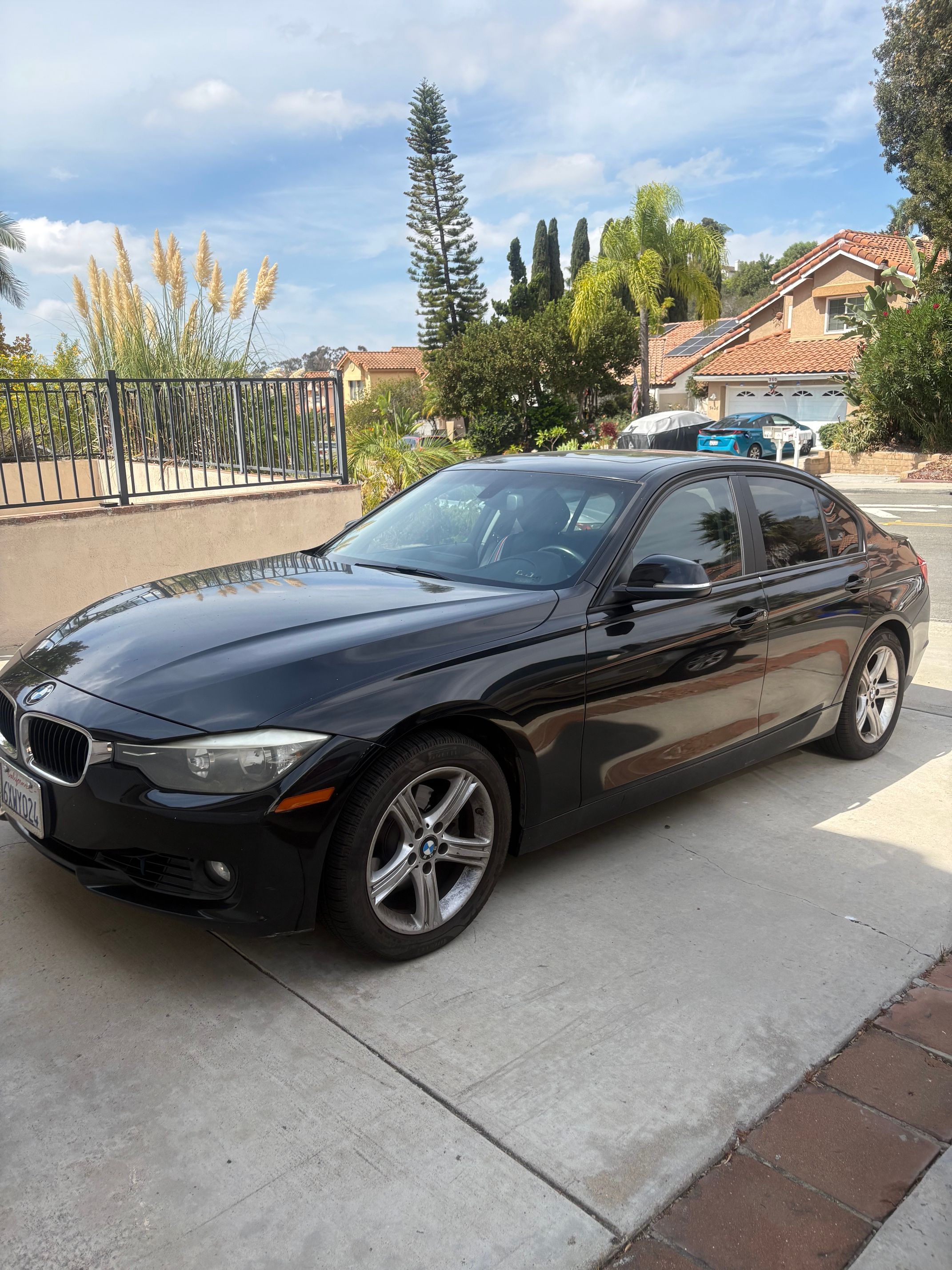 Used 2013 BMW 328i Sedan RWD image 1