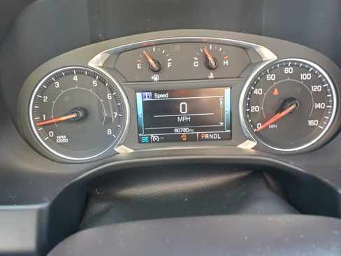 Used 2017 GMC Acadia SLT image 11