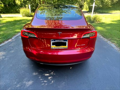 Used 2020 Tesla Model 3 Long Range AWD/4WD image 8