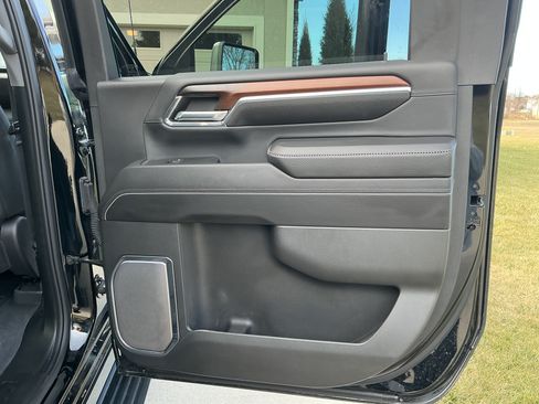 Used 2024 GMC Sierra 2500 Denali w/ Technology Package image 13