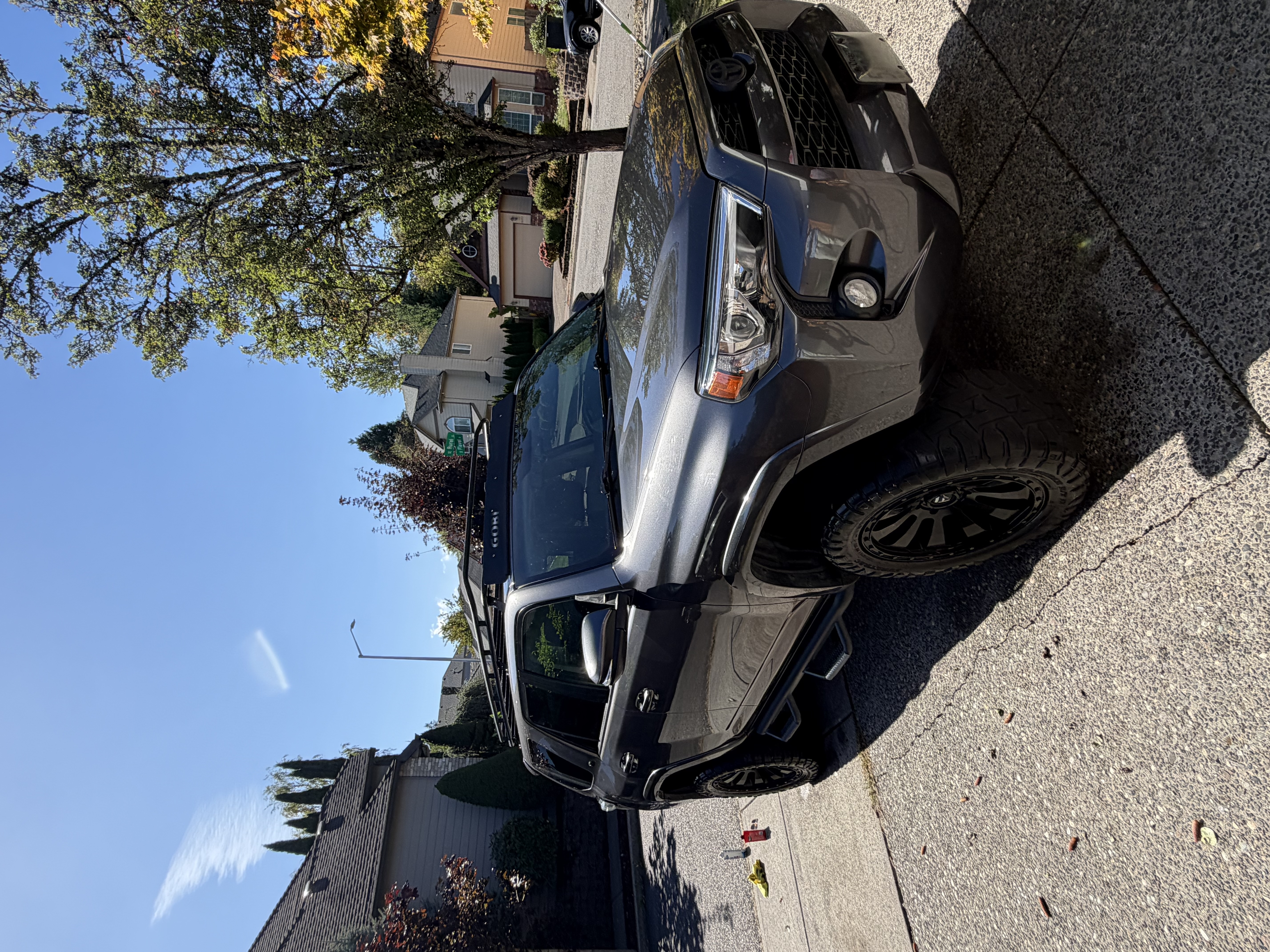 Used 2018 Toyota 4Runner SR5 Premium AWD/4WD image 6