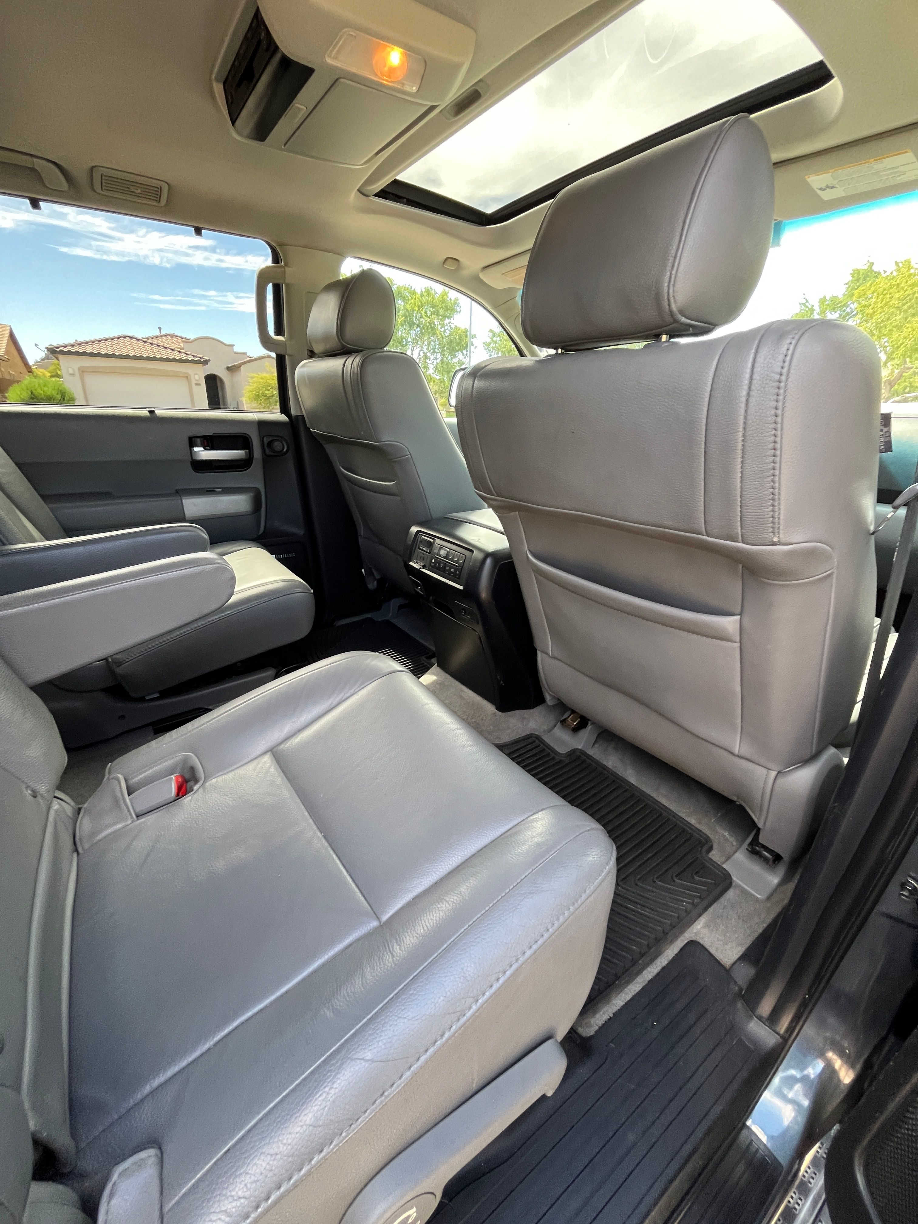 Used 2008 Toyota Sequoia Limited w/ Cold Area Pkg AWD/4WD image 25