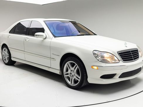 Used 2006 Mercedes-Benz S 55 AMG image 2