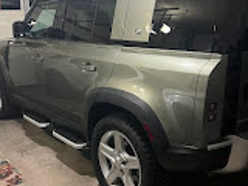 Used 2023 Land Rover Defender 110 SE AWD/4WD image 16