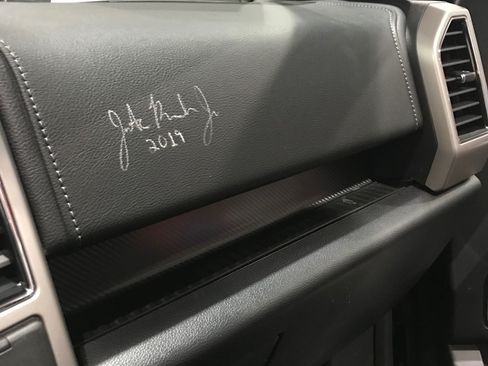 Used 2019 Ford F150 Lariat w/ Equipment Group 502A Luxury image 11