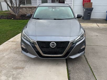 Used 2022 Nissan Altima 2.5 SR