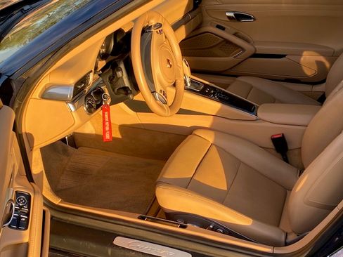Used 2014 Porsche 911 Carrera image 6