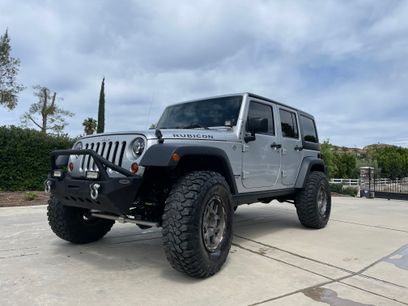Used 2012 Jeep Wrangler Unlimited Rubicon w/ Connectivity Group