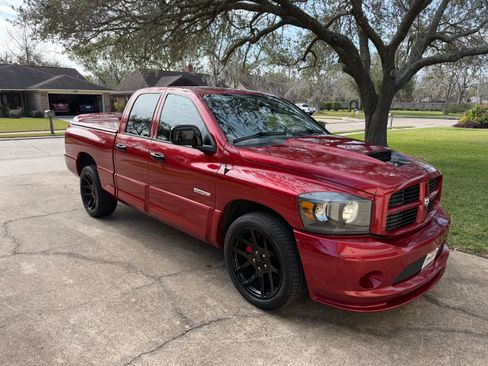 Used 2006 Dodge Ram 1500 Truck 2WD Quad Cab image 1