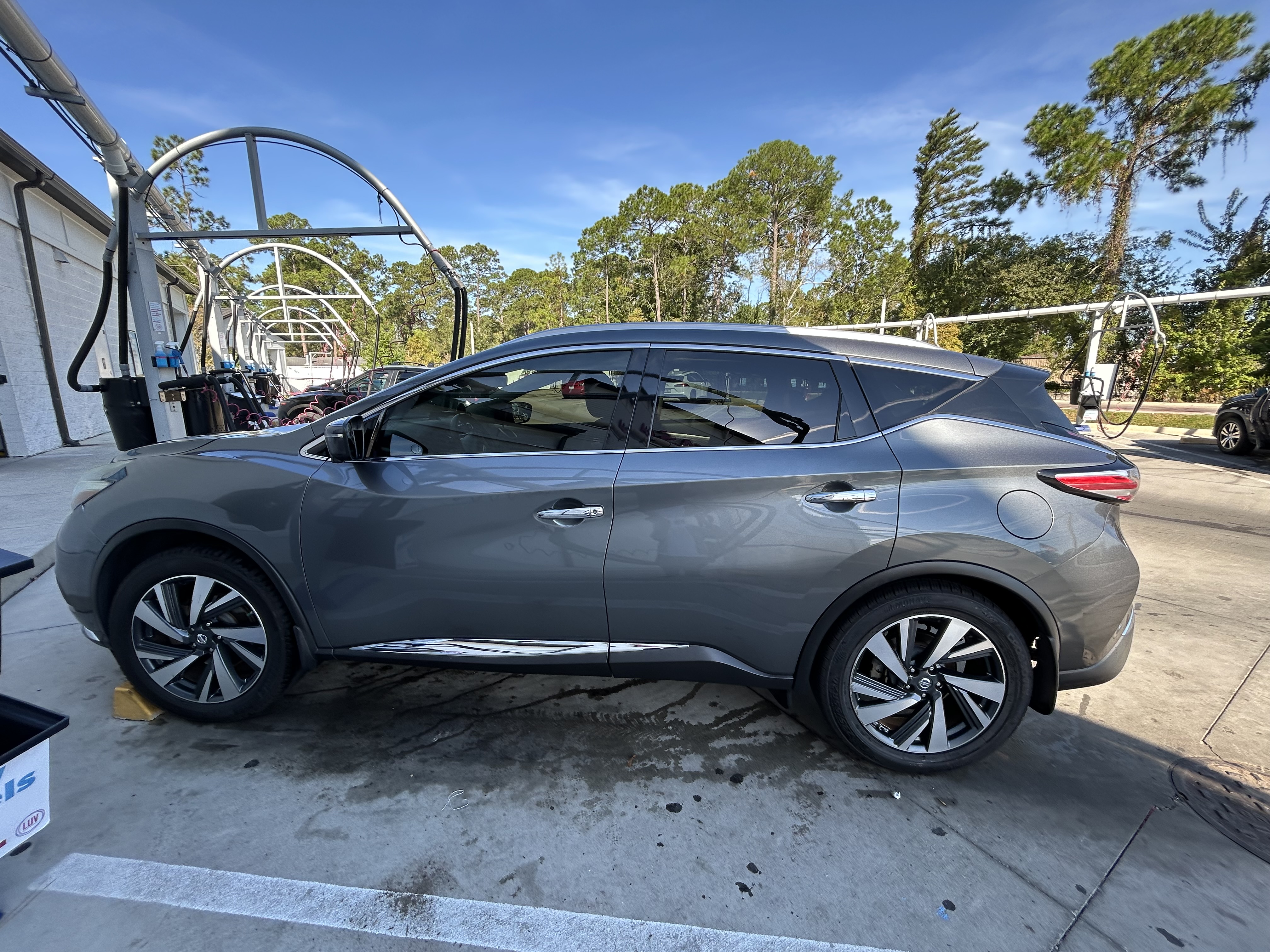 Used 2016 Nissan Murano Platinum w/ Platinum Technology Package FWD image 13