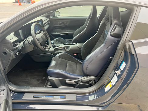 Used 2024 Ford Mustang Dark Horse image 11