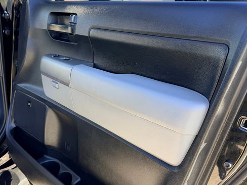 Used 2010 Toyota Tundra SR5 image 11