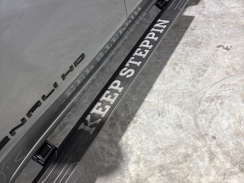 Used 2025 GMC Sierra 2500 Denali Ultimate image 10