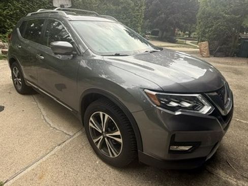 Used 2017 Nissan Rogue SL w/ SL Premium Package AWD/4WD image 8