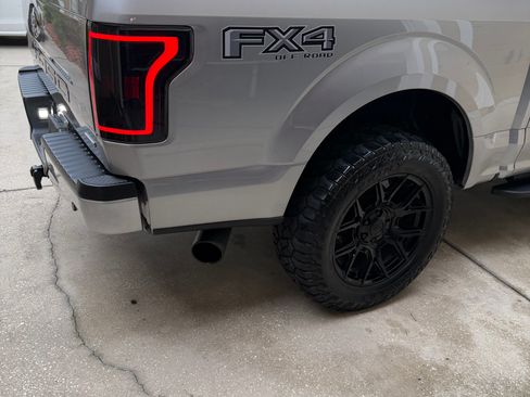 Used 2020 Ford F150 XLT w/ Equipment Group 302A Luxury AWD/4WD image 15