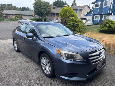 Used 2015 Subaru Legacy 2.5i Premium w/ Popular Package #2 AWD/4WD image 10