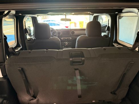 Used 2021 Jeep Wrangler Sport image 5