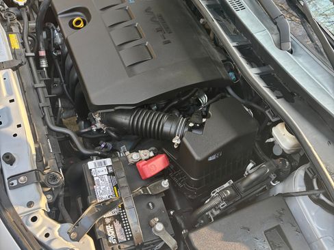 Used 2013 Toyota Corolla LE image 5