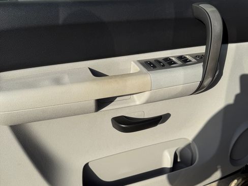 Used 2008 Chevrolet Silverado 1500 LT w/ Power Pack Plus image 13