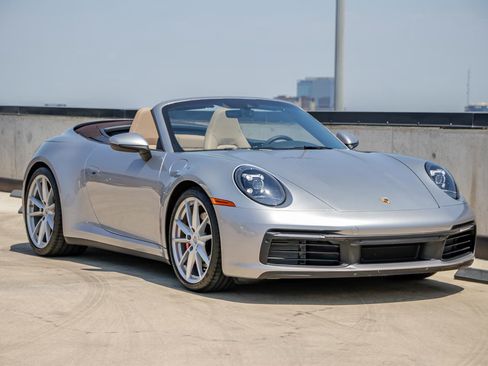 Used 2020 Porsche 911 Carrera 4S AWD/4WD image 6