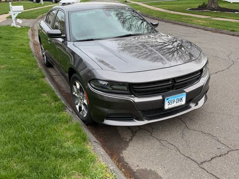 Used 2016 Dodge Charger SE w/ Popular Equipment Group image 10