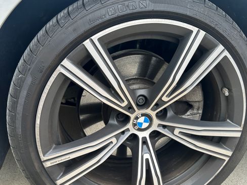 Used 2021 BMW 330i xDrive Sedan w/ Premium Package image 9