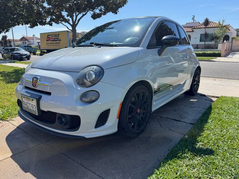 Used 2017 FIAT 500 Abarth w/ Popular Equipment Package image 4