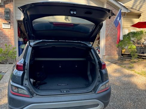 Used 2022 Hyundai Kona SEL w/ Convenience Package image 5