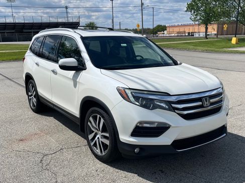 Used 2016 Honda Pilot Elite image 4