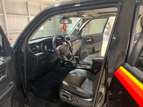 Used 2023 Toyota 4Runner 40th Anniversary SE image 15