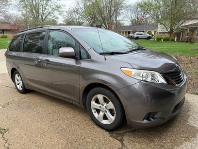 Used 2013 Toyota Sienna LE
