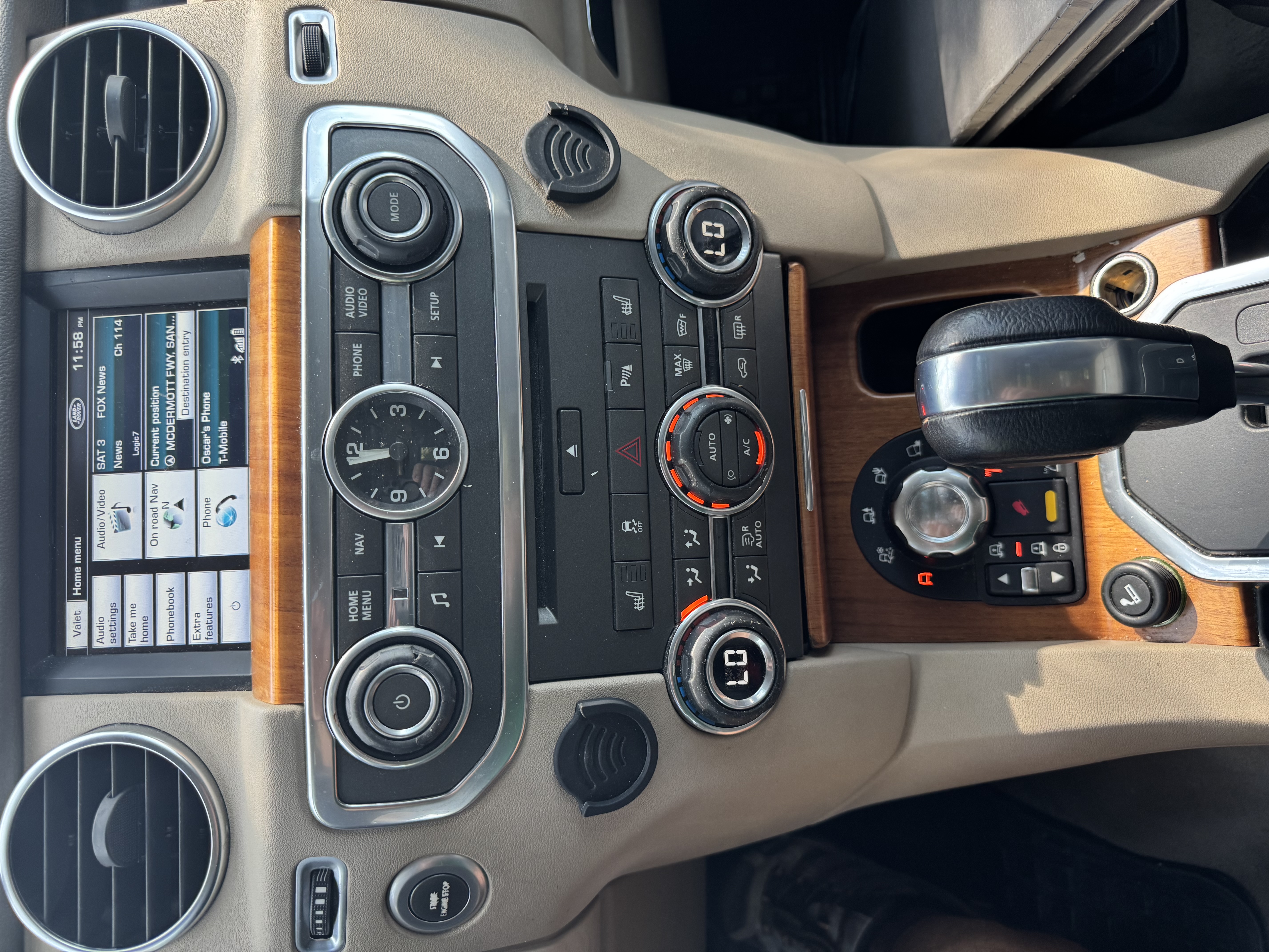 Used 2013 Land Rover LR4 HSE LUX AWD/4WD image 10