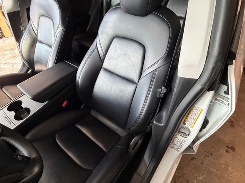 Used 2021 Tesla Model 3 Long Range image 8