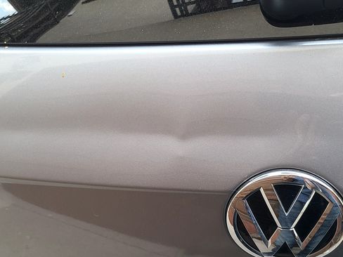 Used 2021 Volkswagen Tiguan S image 18