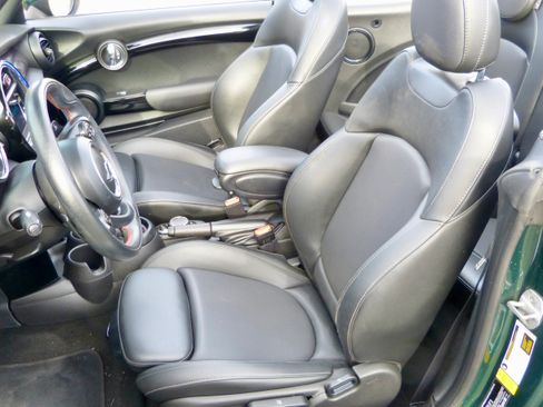 Used 2019 MINI Cooper S image 31