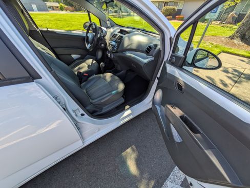 Used 2015 Chevrolet Spark LS FWD image 12