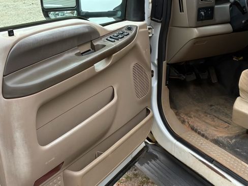 Used 2002 Ford F350 4x4 Crew Cab DRW Super Duty image 11