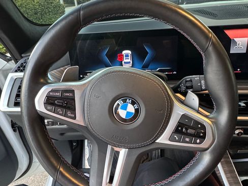 Used 2023 BMW X7 M60i w/ Executive Package image 11