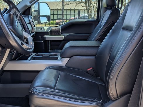 Used 2017 Ford F250 Lariat w/ Lariat Ultimate Package image 15