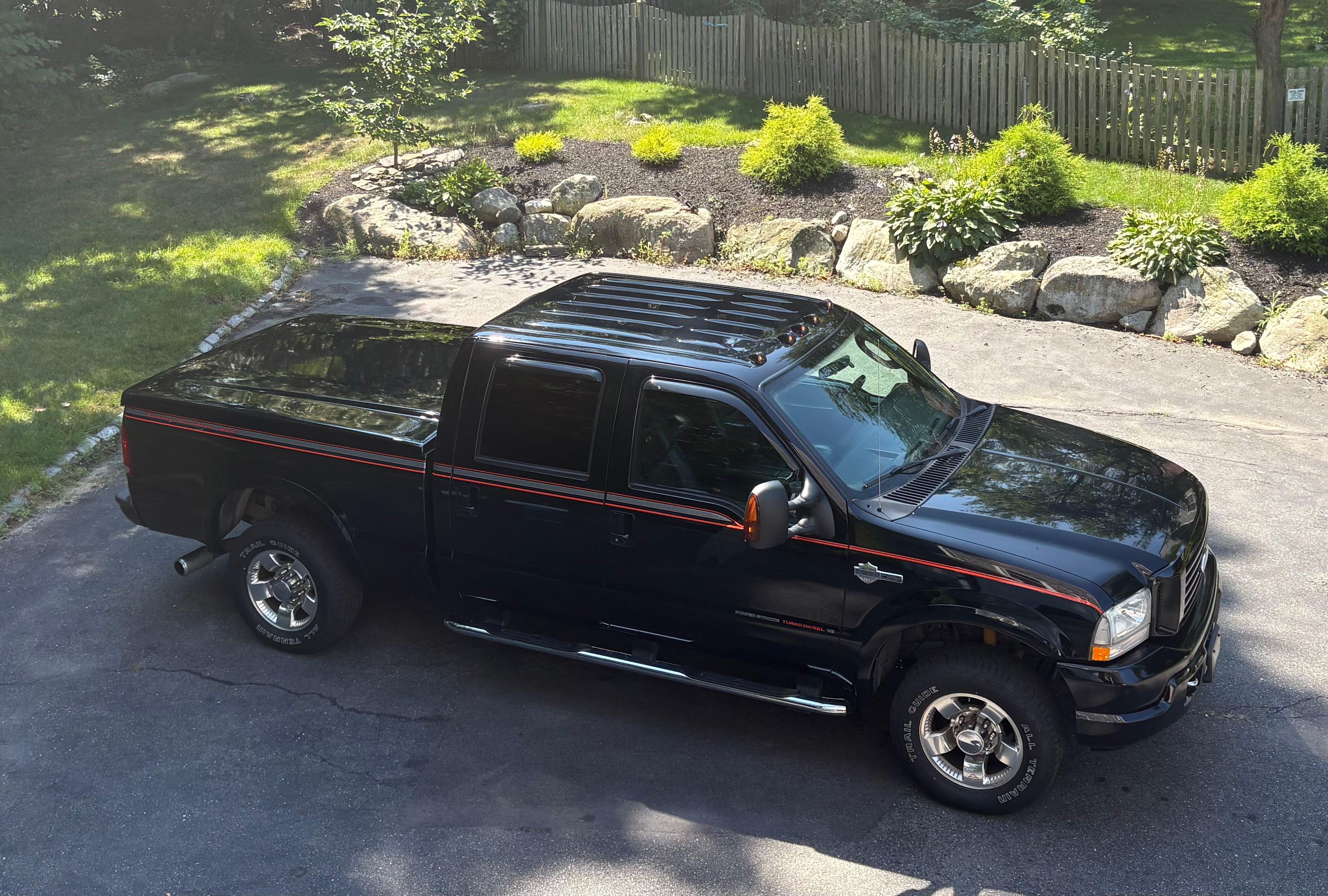 Used 2004 Ford F250 Harley-Davidson AWD/4WD image 1