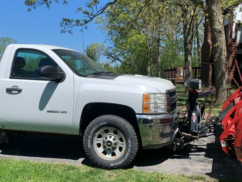 Used 2013 Chevrolet Silverado 2500 W/T w/ Snow Plow Prep Package AWD/4WD image 8