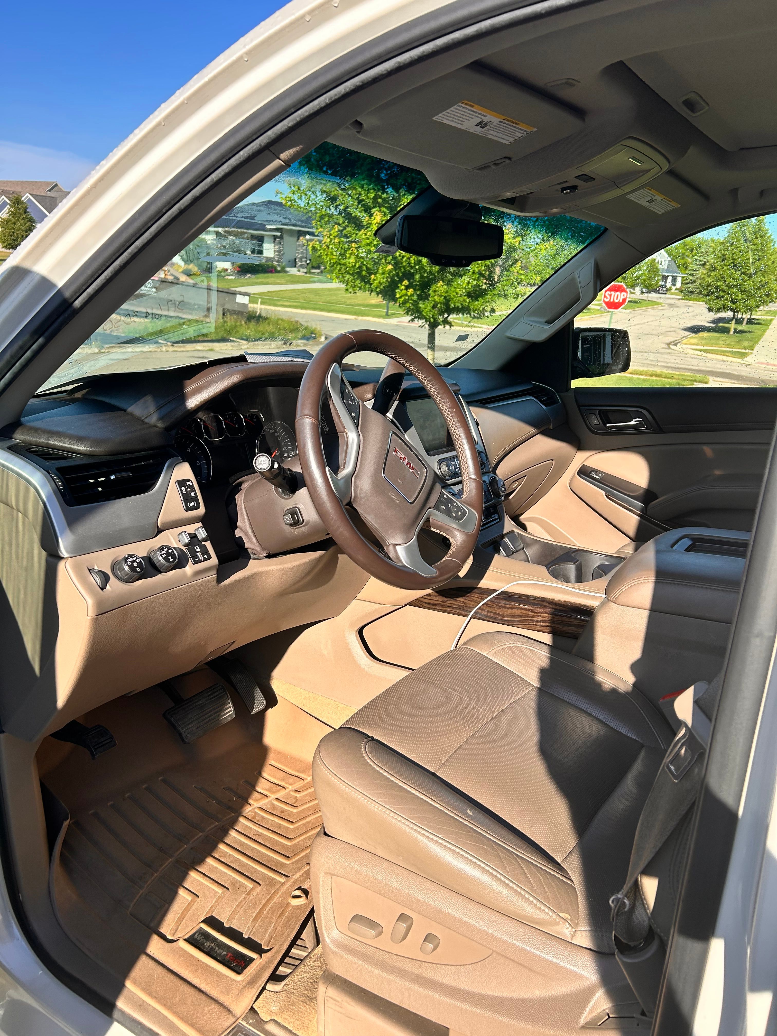 Used 2015 GMC Yukon SLT w/ Open Road Package AWD/4WD image 5