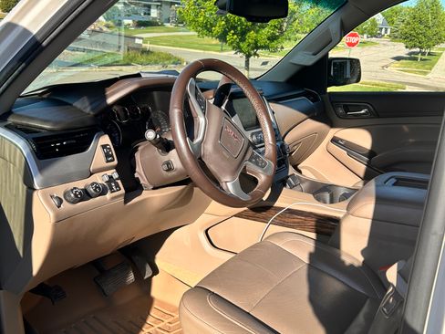 Used 2015 GMC Yukon SLT w/ Open Road Package AWD/4WD image 5