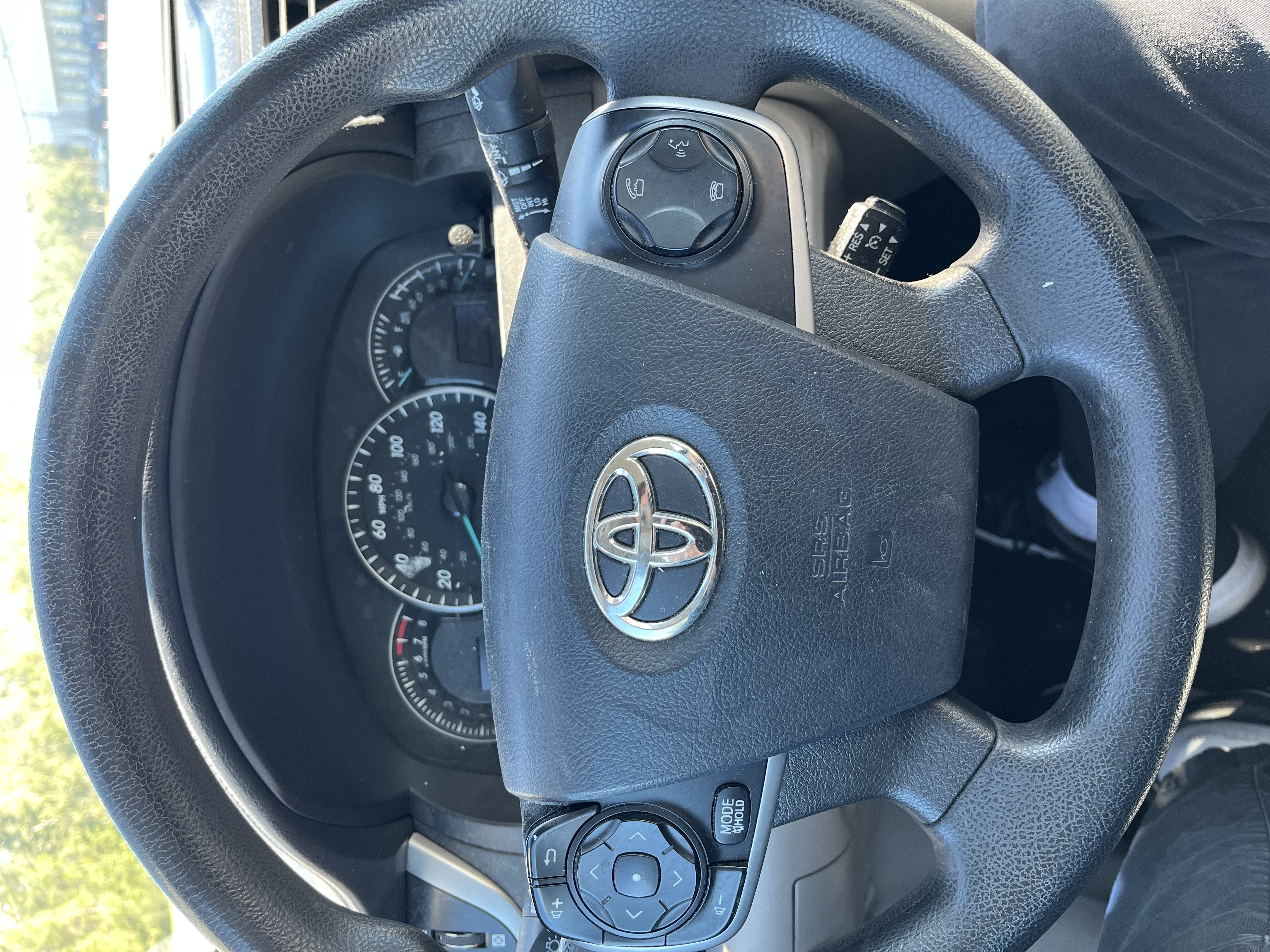 Used 2014 Toyota Camry LE FWD image 10