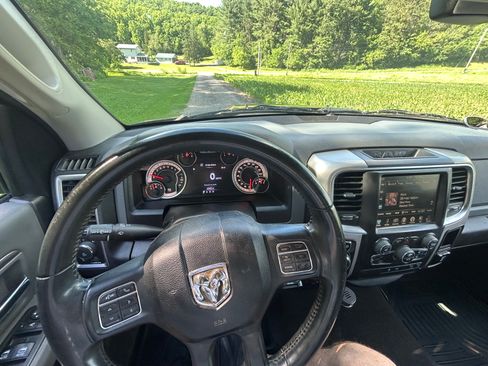 Used 2017 RAM 1500 Big Horn AWD/4WD image 13