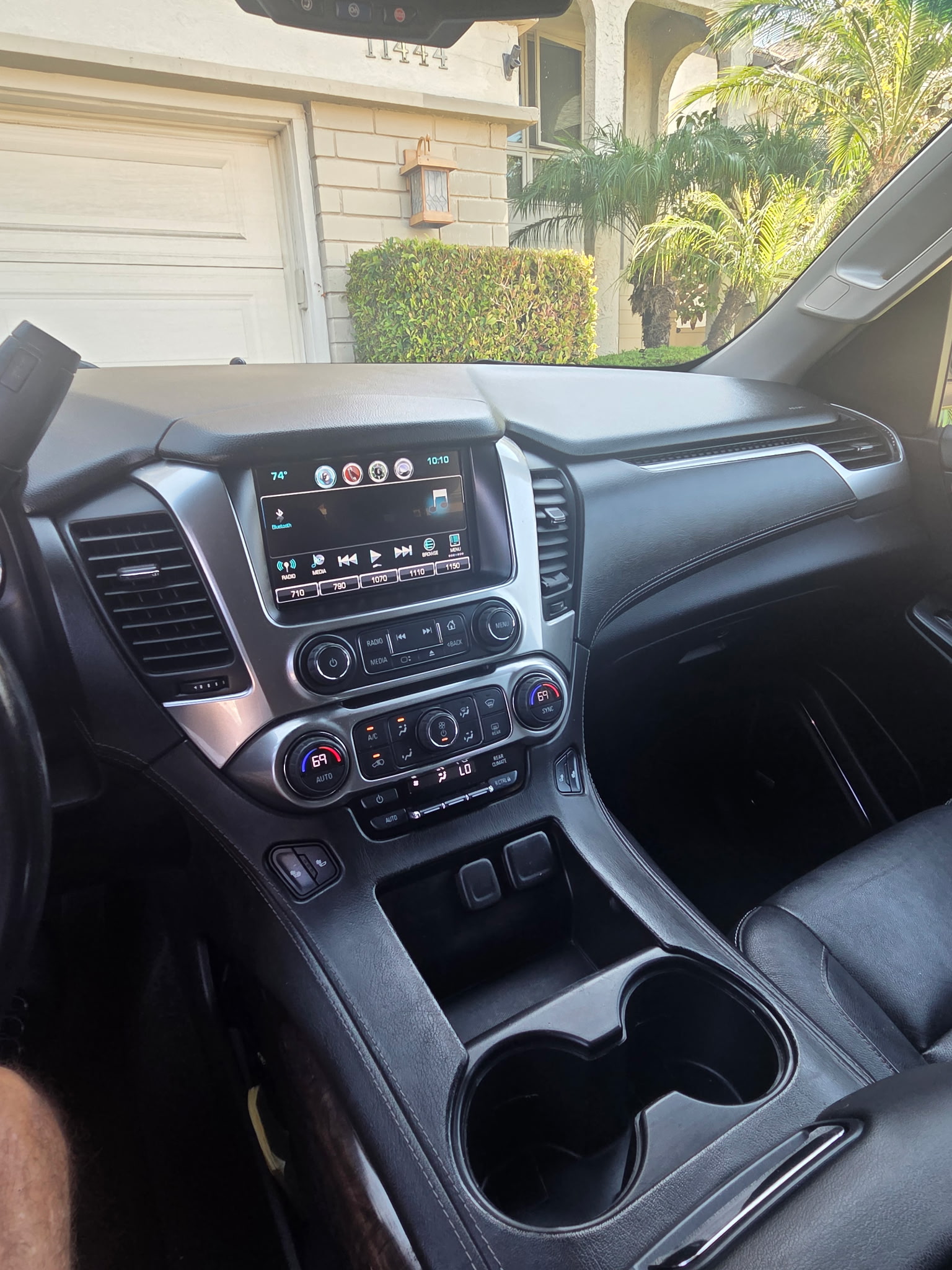 Used 2018 Chevrolet Tahoe LT AWD/4WD image 9