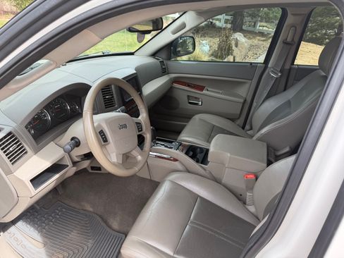 Used 2006 Jeep Grand Cherokee Limited image 5