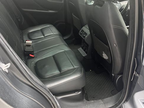 Used 2018 Jaguar F-PACE S image 6